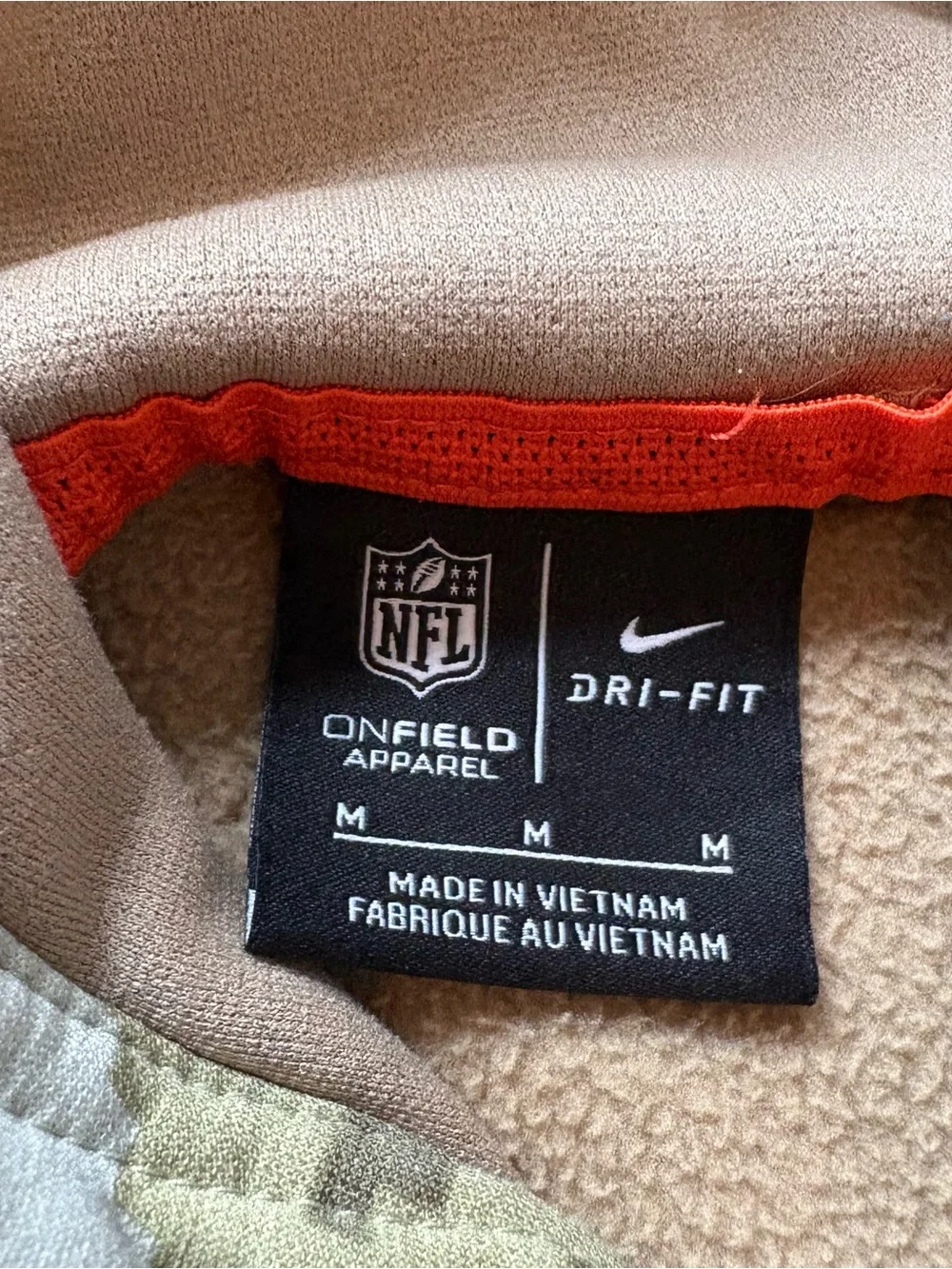 Nike Cleveland Browns Salute to Service tan pullover hoodie men’s Medium NFL